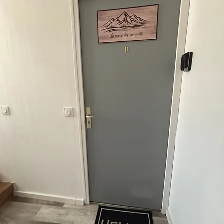 Le Repos Des Sommets شقة *